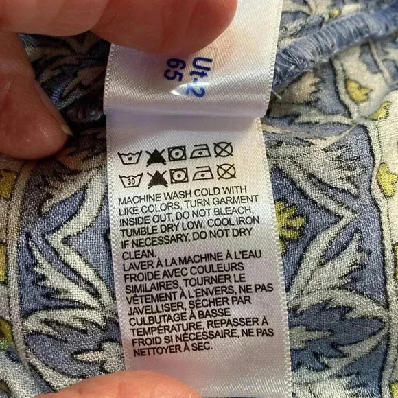 Lucky Brand Blue & Yellow Floral Elastic Waist, 3/4 Sleeve Top, Brass Buttons. - Picture 9 of 14